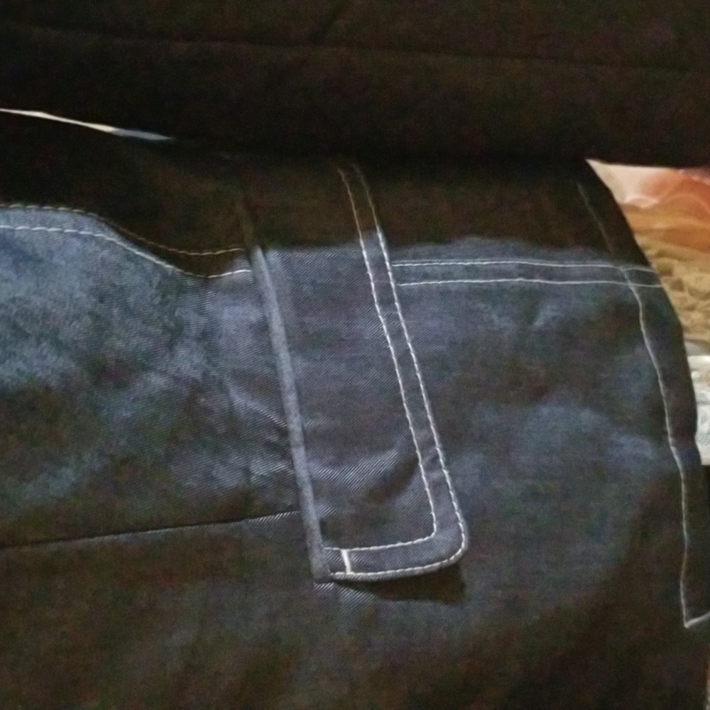 Blazer - Picture 3 of 4